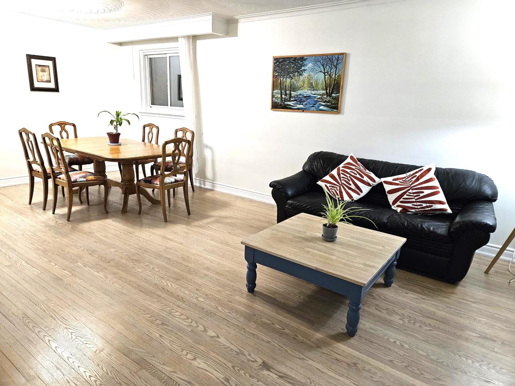 Charming Detached House Near The Airport Apartment Mississauga Bagian luar foto