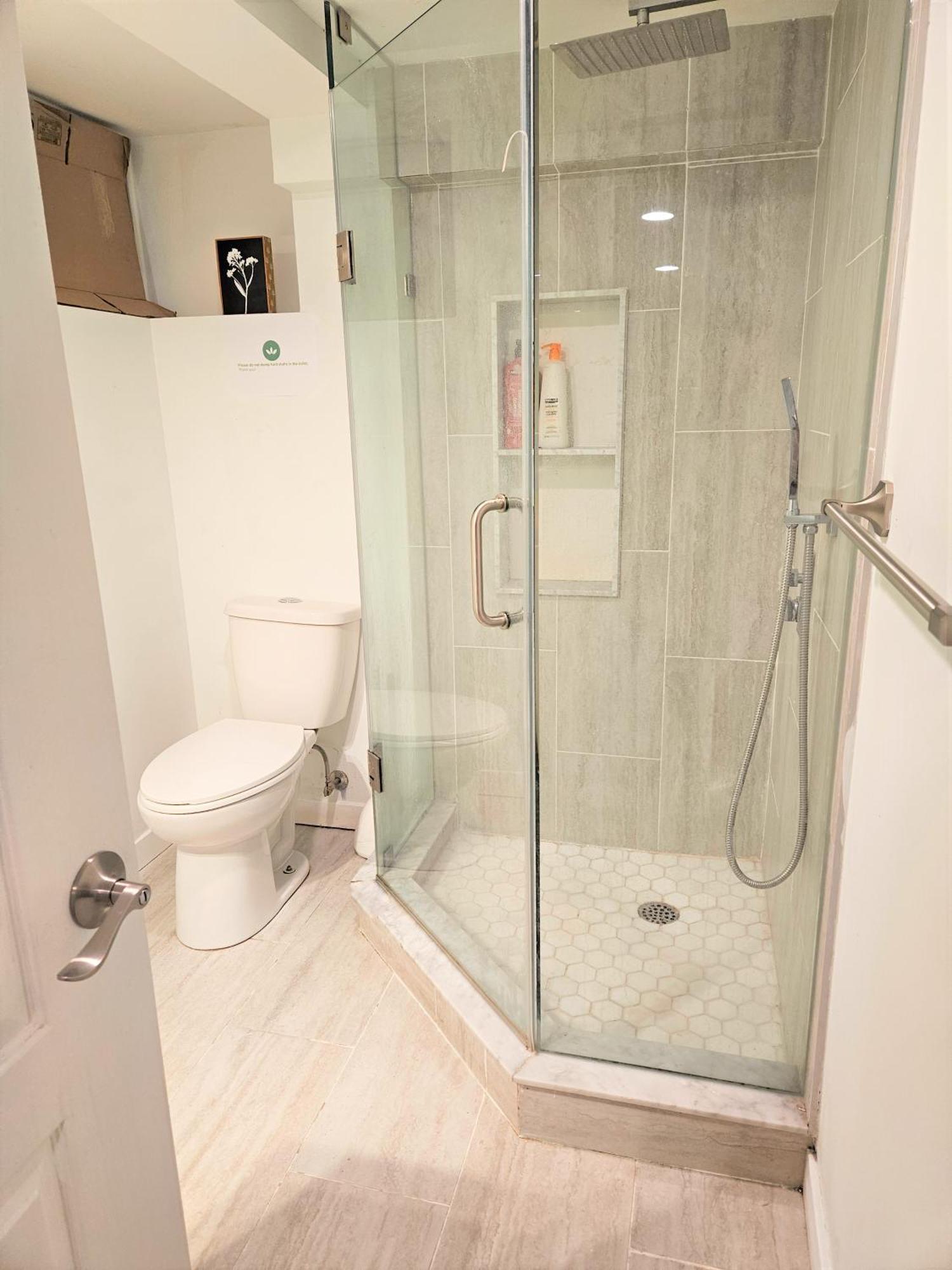 Charming Detached House Near The Airport Apartment Mississauga Bagian luar foto